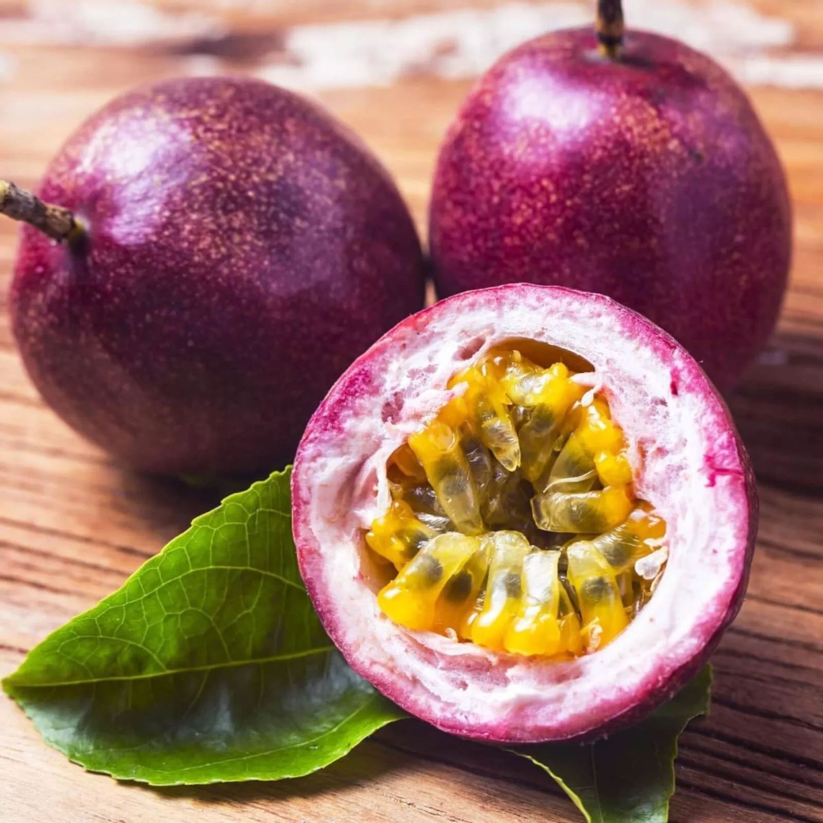 50pcs Passion Fruit Seeds Purple-Skinned Variety for Home Gardens, Green... - $12.33