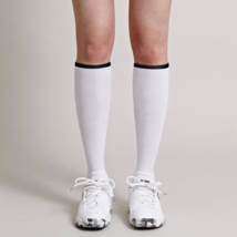 Yonex 24S/S Women&#39;s Knee-High Sports Socks Tennis Socks White NWT 245SN003F - £25.84 GBP