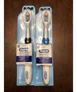 2X Oral-B 3D White Electric Toothbrush Battery Power Battery Included - $14.01