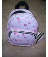 backpack Claire&#39;s pink strawberries and matching coin purse nwt - $951.97 MXN