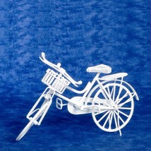 Dollhouse Medium White Bicycle eiwf541 Town Square Miniatures - £14.80 GBP