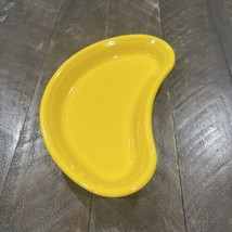 Fiesta Bistro Crescent Yellow Plate Fiestaware Kidney Homer Laughlin 2nd - $81.30 CAD
