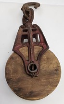 Vintage Cast Iron Maritime Pulley  Cargo Block Model 867B Barn Hay Wood  5&quot; - $40.47