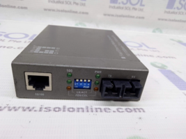 LevelOne FVT-4301 Hw Ver.: 1.0 10/100BaseT to 100FX, SC Fast Ethernet Media - £68.51 GBP