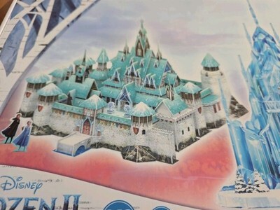 Frozen 2 3D Arendelle & Ice Castle 343 Piece Puzzle Set, Costco Exclusive Item image 4
