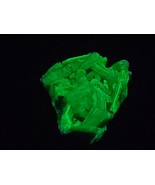 2.2 Gram  Autunite Crystal, Fluorescent Uranium Ore - €30,40 EUR