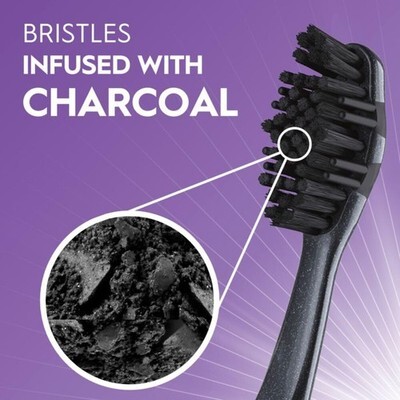 Oral-B 3D White Charcoal toothbrush, 2 count MEDIUM manual tootbrush pack Item image 3