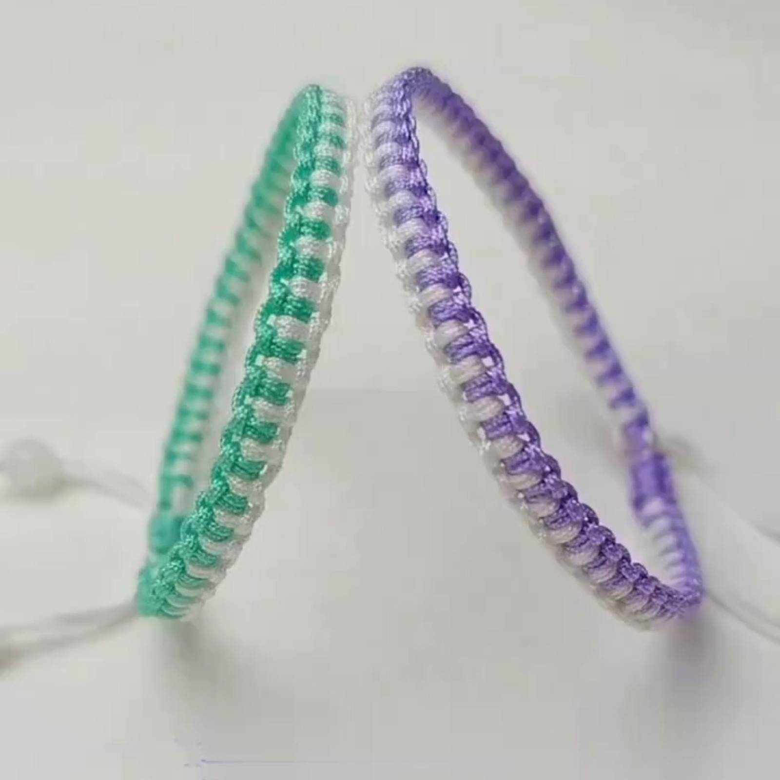 DIY tutorial for beginners: make friendship bracelets! Great craft gift ... - $0.99