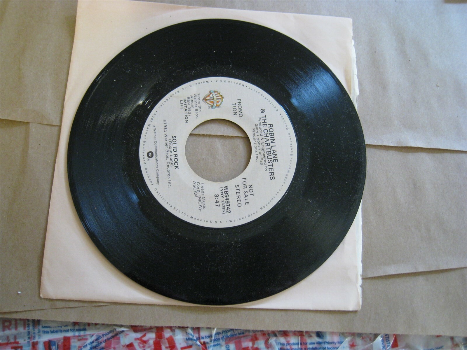 2 Robin Lane Et The Chartbusters 45s 45 Record Solid Rock Dont Cry Don&#39; T - $8.98