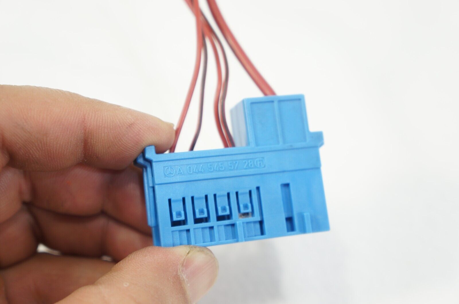 06-2010 mercedes w164 ml550 gl450 r350 rear relay fuse box PLUG CONNECTO... - $25.00