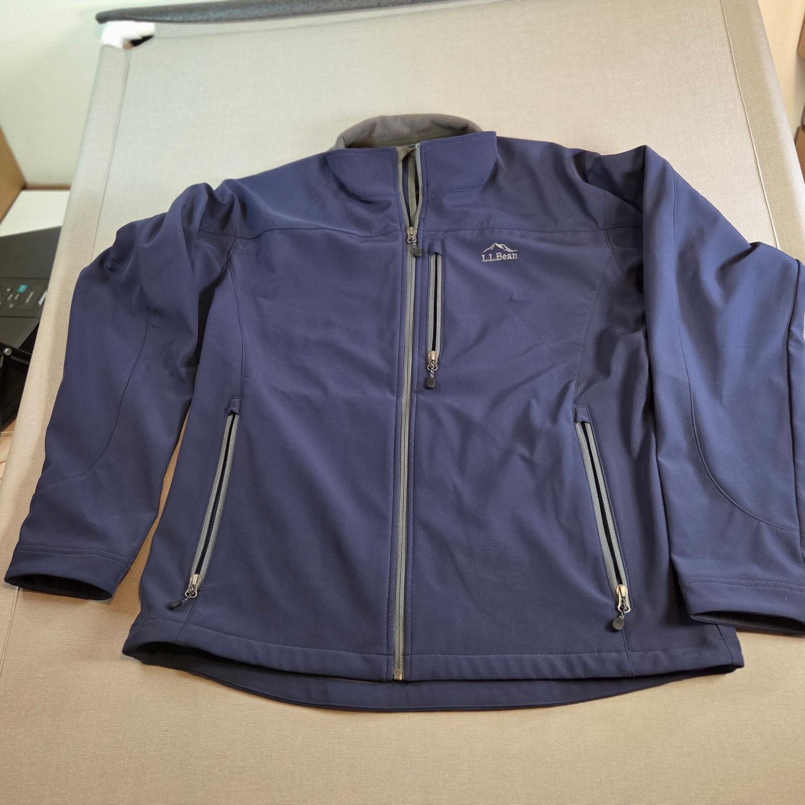 L.L.Bean Softshell Jacket Men’s XL Blue Full Zip Wind Water Resistant - $35.99