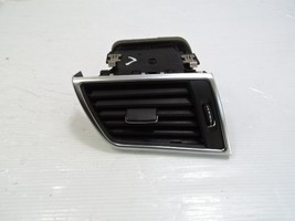 Mercedes X166 GL450 AC vent, dash, outer, left front 1668302154 - $1,400.07 MXN
