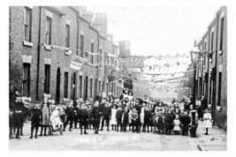 pt6311 - Balby , Feast Day , Queen Street , Yorkshire - print 6x4 - £2.09 GBP