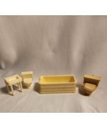 Vintage Dollhouse Miniatures Lot of 4, Toilets Bathtub Sink Plastic - $7.69