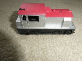 Vintage HO Scale RSO ATEST MDT Red Silver Yard Switcher Locomotive 4.5" ... - $17.82