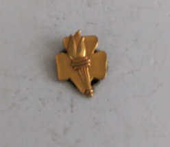 Vintage Olympic Flaming Torch Gold Tone Lapel Hat Pin - £5.72 GBP