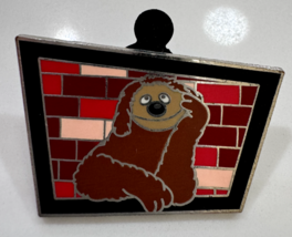 Disney Muppets Rowlf Brick Wall 2013 Pin - £11.23 GBP