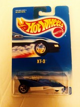 Hot Wheels 1991 #230 Blue Metalflake White Base XT-3 Mint On VG+ Card - $19.99