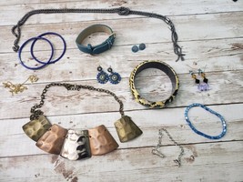 Job Lot of Jewelry for Crafting/Repair - Necklaces, Bracelets &amp; Earrings - £8.68 GBP