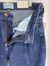 Universal Thread Vintage Size 6 Stretch Straight Leg Women&#39;s Denim Blue Jeans - $18.04