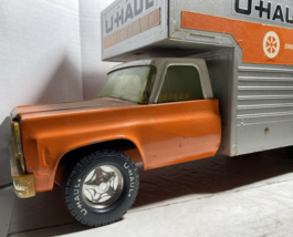 Nylint Chevrolet U-Haul Moving Truck Pressed Steel Pre-Owned 19” W/ Roll Up Door - $178.19