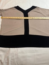 Addison KT2245A Shirt Women Brown & Black V-Neck Blouse Top Size Medium image 10