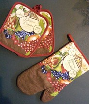 FRUIT theme OVEN MITT POTHOLDERS 3-pc Set Brown Red Grapes NEW image 1