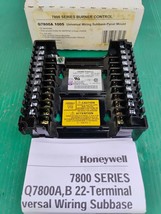 Honeywell Q7800 A1015 22 Terminal Universal Wiring Subbase - Panel Mount - €12,75 EUR
