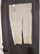 Gloria Vanderbilt Capri Pants, Women&#39;s 12 Avery Khaki, Stretch Mid Rise,... - $10.89