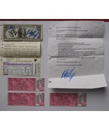 3 DOORS DOWN 7 ITEMS AUTOGRAPHED DOLLAR PLUS DECK THE HALL BALL TICKET S... - $2,366.06 MXN