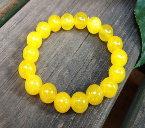 Beautiful Stretchy 18 10mm Yellow Jade Beaded Bracelet -6&quot;-Great for Kids! - $7.15