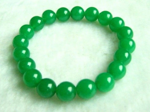 Beautiful Stretchy 18 Top Grade 10mm Green Jade Beaded Bracelet -6&quot; - $7.15
