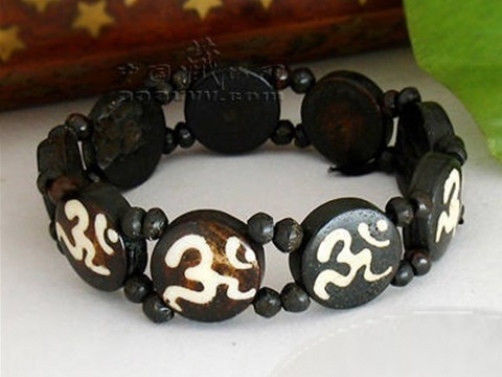 Vintage Stretchy Tibetan 9 Mantra Sanskrit OM Slip Yak Bone Beaded Bracelet - $6.26