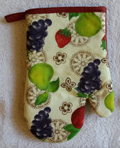 FRUIT OVEN MITT POTHOLDER 2pc Set Grapes Apple Pear Red trim NEW image 3