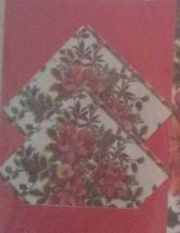 HOLIDAY PLACEMATS COASTERS 4pc Set Christmas Holly Poinsettia Leaves Red Green image 2