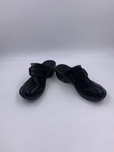 Thom McAn Womens size 6 1/2 Shackle Black Leather Slide Clogs - £11.19 GBP