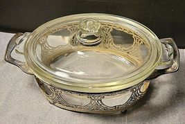 VINTAGE EARLY CLEAR GLASS PYREX C-B 632 WITH BACKSTAMP IN TABLE TRAY image 3
