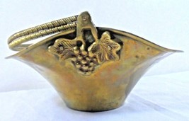 Brass Basket Bowl Grapes Bonnet Wedding Basket Handle Decor 9&quot;H x 8&quot;W x 7&quot;D - $220.51 MXN