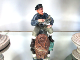 ROYAL DOULTON HN 2317 THE LOBSTER MAN FIGURINE 1963 MADE IN ENGLAND 7.25&quot; - $44.50