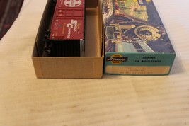 HO Scale Athearn, 40' High Cube Box Car, Santa Fe, Red, #14021 - 1965 Built - $30.00