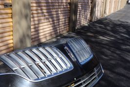 10-12 Lincoln MKT Front Bumper Cover W/Grills & Fogs Complete Assembly  image 4