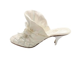 Just the Right Shoe VENUS IN PEARLS Mini Shoe Figure White w/ Bow 1999 Raine - £14.64 GBP