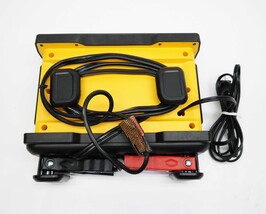 DeWalt DXAEC100 Professional 30 Amp Battery Charger image 3