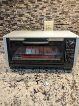 Black &amp; Decker TRO505 TY4 Spacemaker Under Cabinet Toast-R-Oven Toaster ... - $113.00
