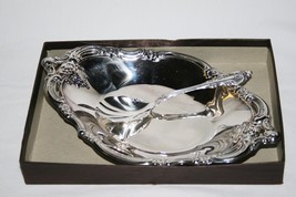 Oneida Community Silverplate Silver Artistry 2 Pc Party Set Tray &amp; Spoon  #1933 - £19.18 GBP