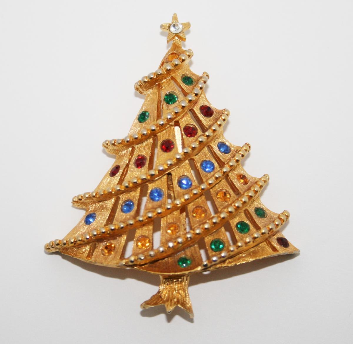 Unmarked Gold Toned Christmas Tree Brooch Pin with Rhinestones J200 - $12.00