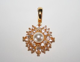 Premier Designs Gold Tone Crystal Faux Pearl Pendant  J189 - £22.02 GBP