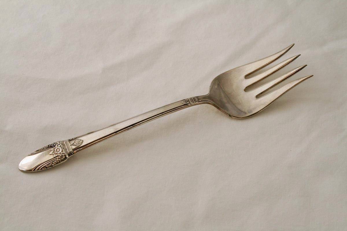 1847 Rogers Bros Silverplate -First Love- Individual Dessert Fork  #1687 - $10.00