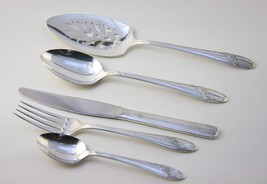 ONEIDA Flatware -Queen Bess II- Silverplate Knives Forks Spoons *CHOICE*... - $6.00+