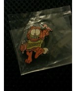 Garfield at university  pin - $84.65 MXN